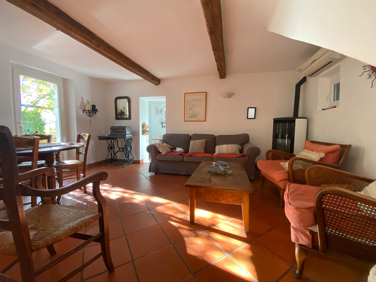 Top Airbnb: Provençal House, Peninsula and Beaches in Saint Mandrier Sur Mer