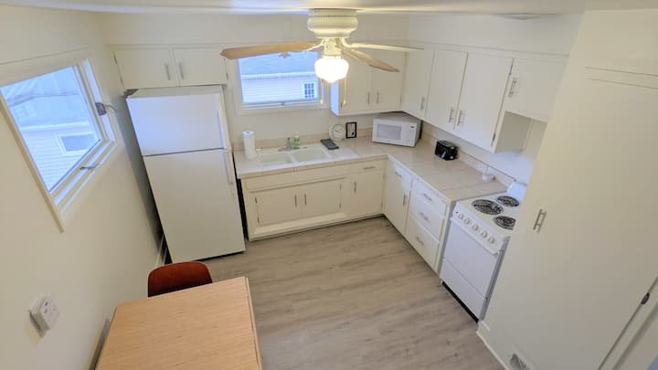 House For Rent Near Lambeau Field - Lambeau Loft 2 - Green Bay, WI