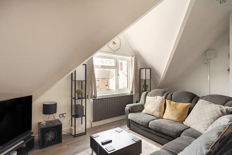 Top Airbnb: Cosy Brand new spacious 1 bed luxury apartment in Erdington