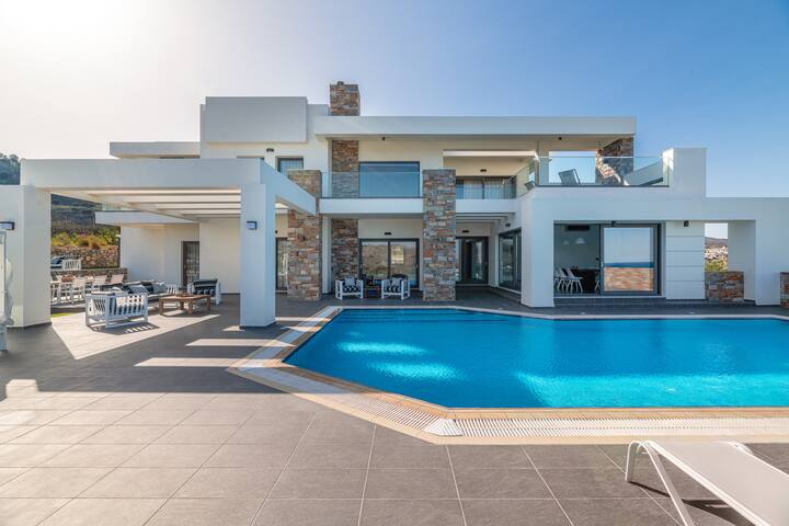 Alindo Villa I in Lindos with heated swimming pool gallery image 5