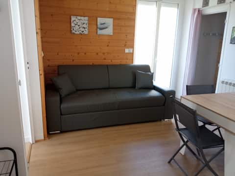 Annonce Airbnb populaire: Small cozy house with garden à Sarthe