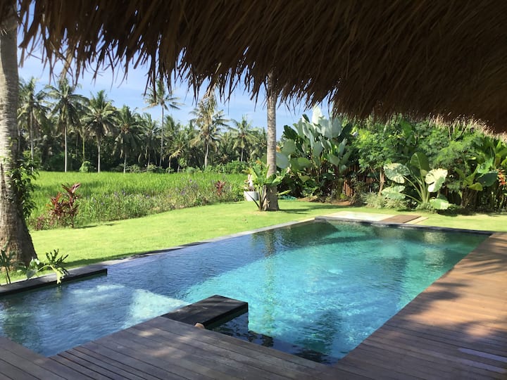 Gateway in Tropical  romantic villa near Ubud