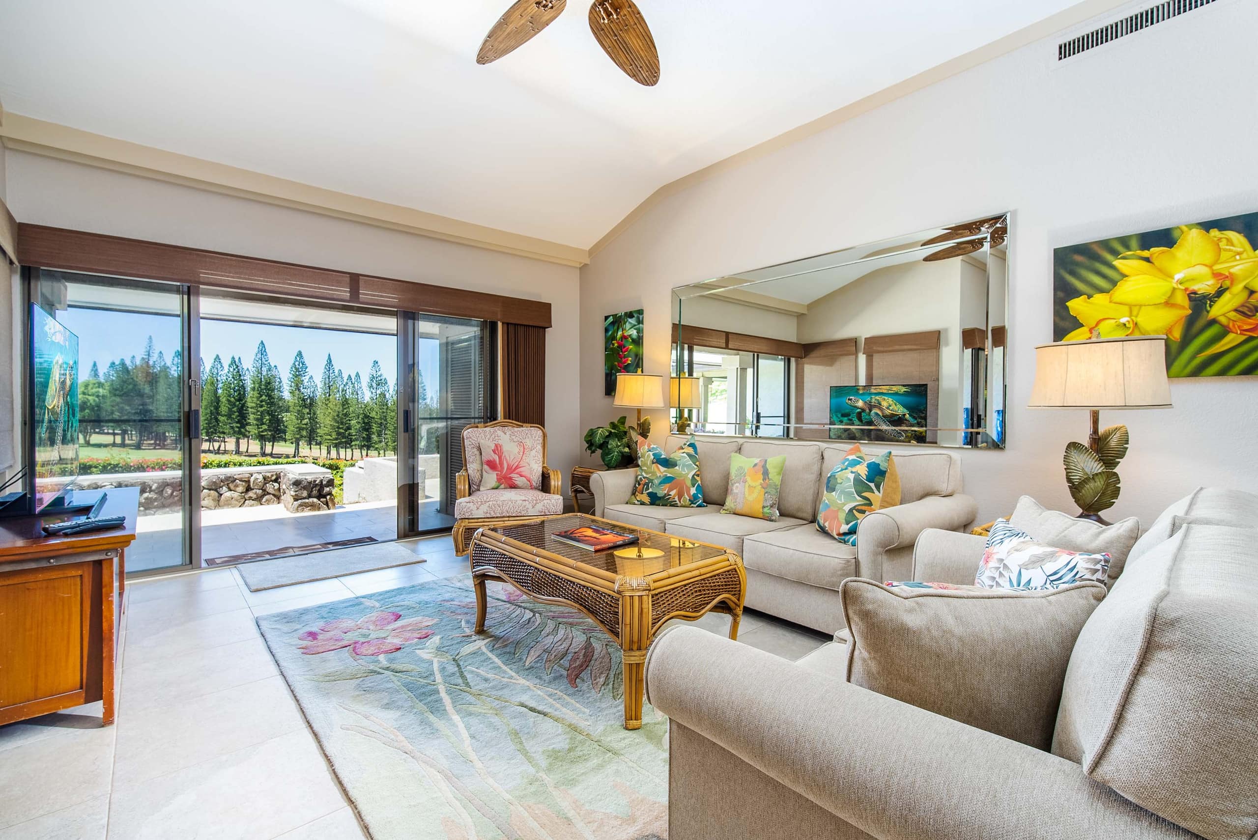 Condo in Lahaina · ★4.89 · 2 bedrooms · 3 beds · 2 baths - Image 2