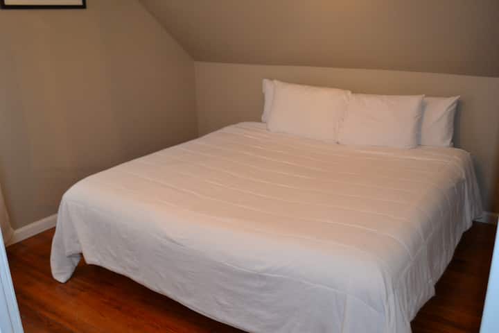 King bed #2 upstairs 