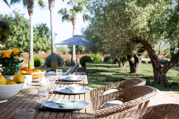 Country life with pool – dream family finca gallery image 2