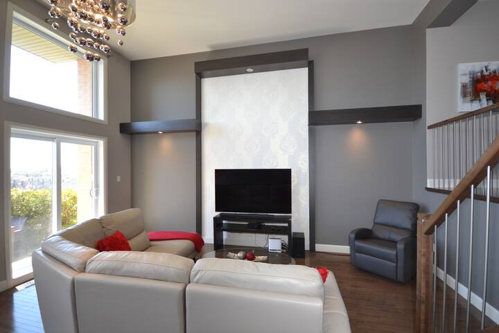 Maison de ville chaleureuse avec vue sur le fleuve gallery image 5