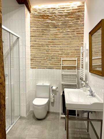 Lauramer Apartamento Casco Viejo.EBI-1424 gallery image 5