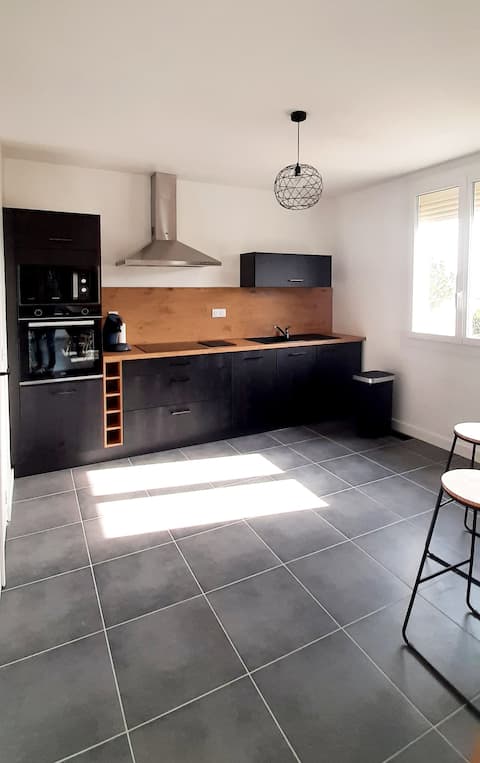 Quiet 150 m2 house, renovated in 2022, garden, AC