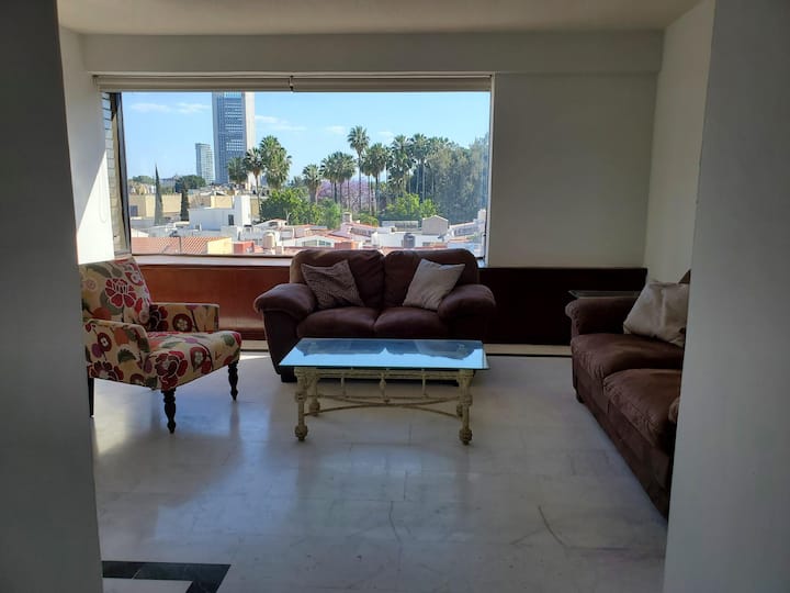 Spacious apartment in Providencia Condominiums for Rent in
