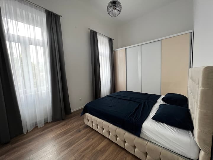 Luxe 4 Person App. City Center - Sarajevo