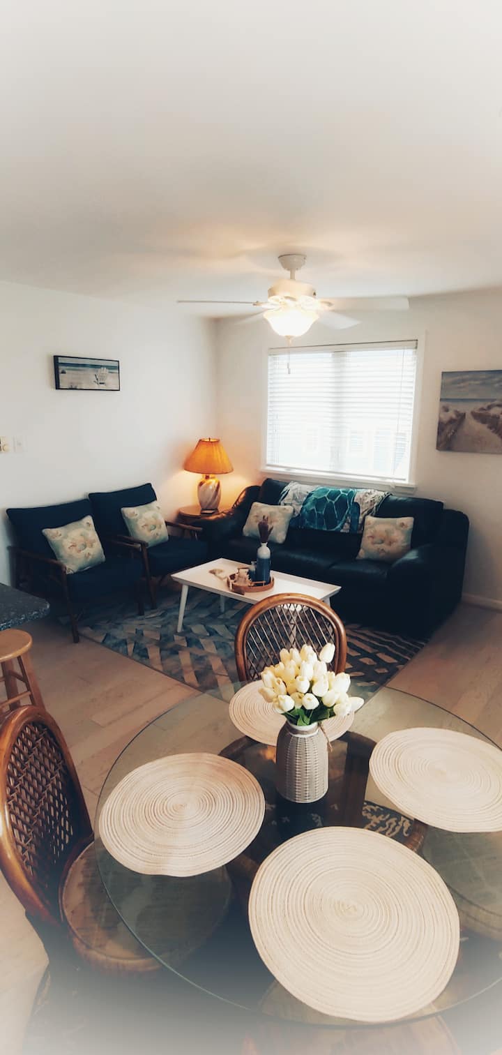 2 Bedroom Updated Condo One Block From Beach - Sea Isle City, NJ
