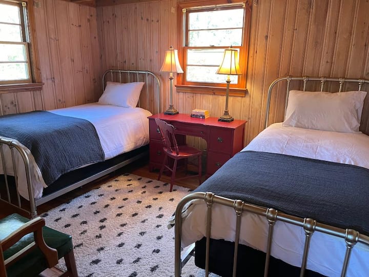 Schlafzimmer 2