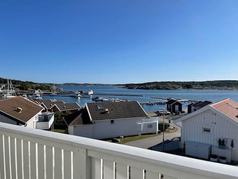 TanumStrand Captain's Cabin for rent