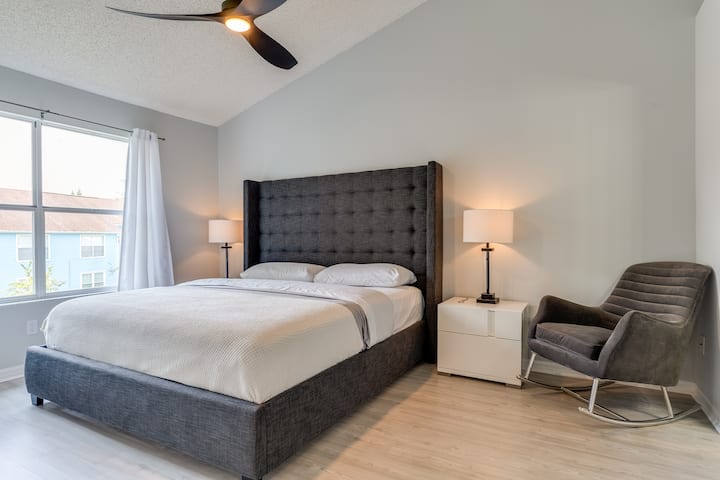 The master bedroom! a place to rest and recharge the batteries for the next day of adventures!