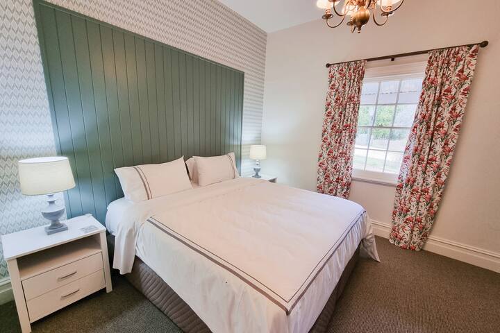 Anlaby Station – Coachman’s Cottage gallery image 5