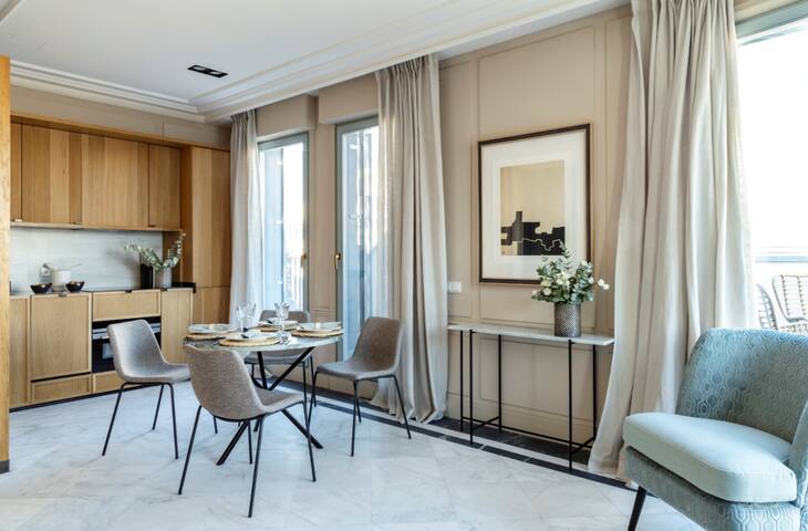 Luxury Two-Bedroom Penthouse with Terrace gallery image 3