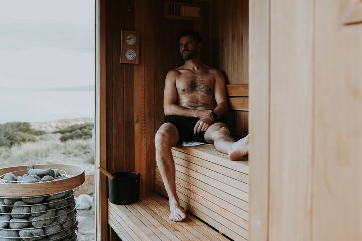 Still….. at Freycinet – A Nordic sauna retreat. gallery image 3