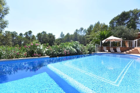 Mas 9 Bedroom 7 Bathroom Pool Petanque court