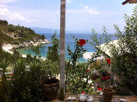 A slice of paradise by the sea