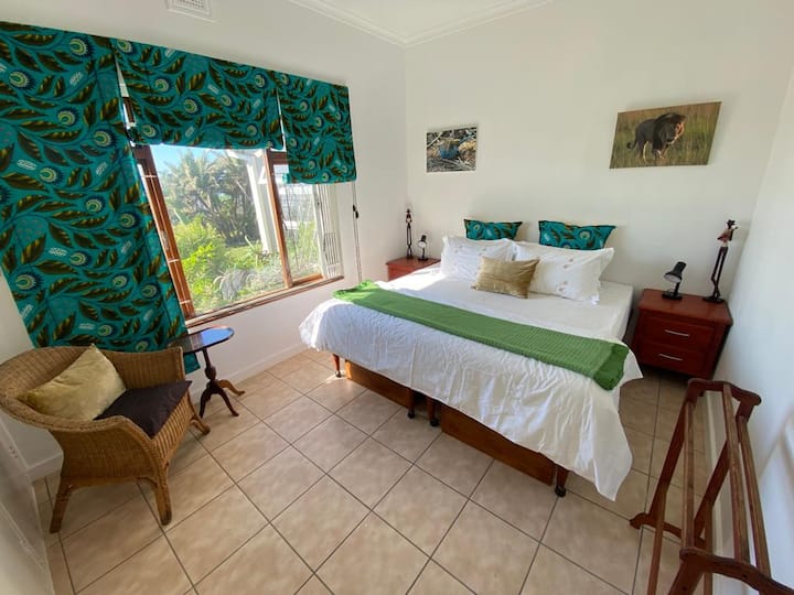 1st bedroom (2singles or 1king bed) own bathroom with shower