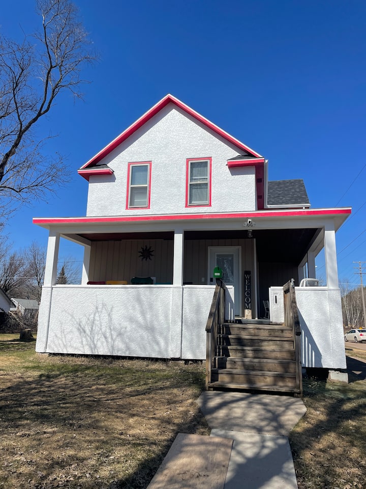 Hibbing Vacation Rentals & Homes Minnesota, United States Airbnb