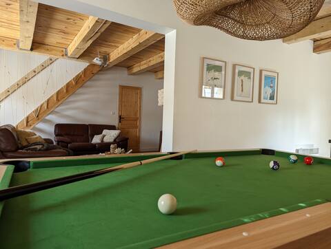 COMFORTABLE CHALET - 
QUIET AND CLOSE TO EVERYTHING