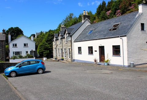 Spacious and airy apartment with mezzanine bedroom