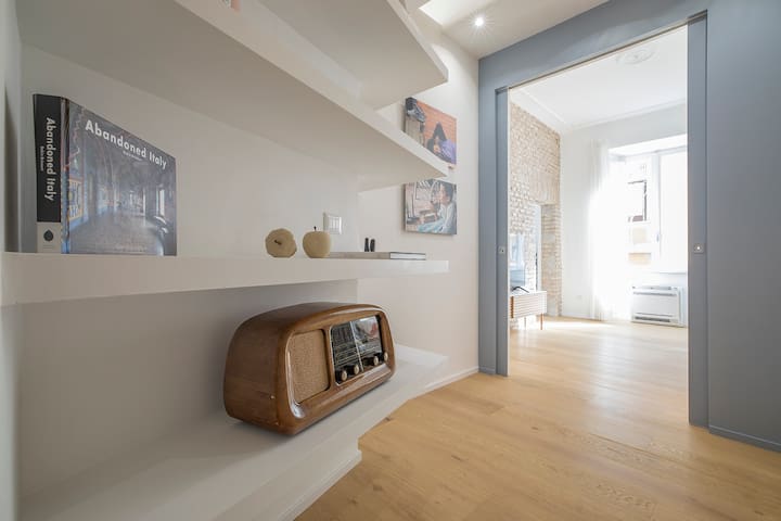 Colosseum – Diana’s Design Apartment gallery image 2