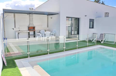 House with brand new saltwater pool Conil 1