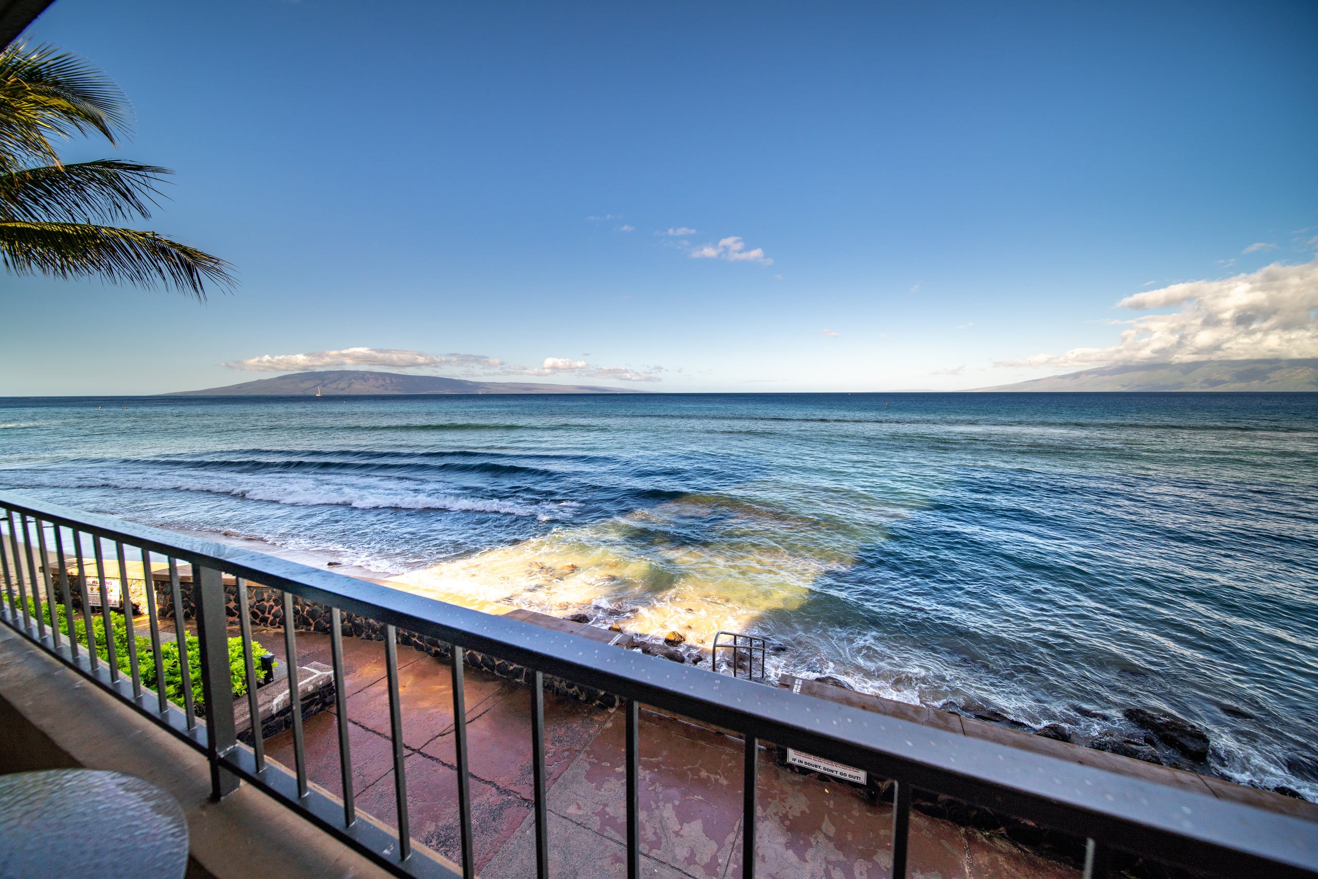 Condo in Lahaina · ★4.93 · Studio · 2 beds · 1 bath - Image 17
