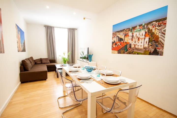 Wenceslas Square Loft J 3-Bedrooms (Old Town)