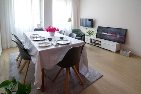 Gasparus - In the heart of Salò, with private garage