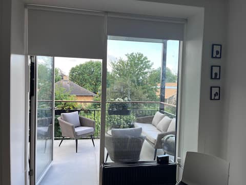 Popular Airbnb listing: 1 living room and 1 bedroom with a double bed. in Hvidovre