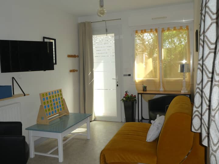 Maison Chaleureuse Et Parking Gratuit Sur Place - Auvergne