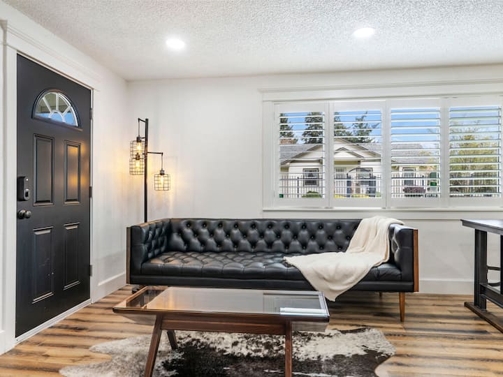 Mid-century Modern Farmhouse In Downtown Vancouver - バンクーバー, WA