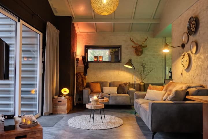 Lodge In A Wooded Area With Hottub & Sauna - Pays-Bas
