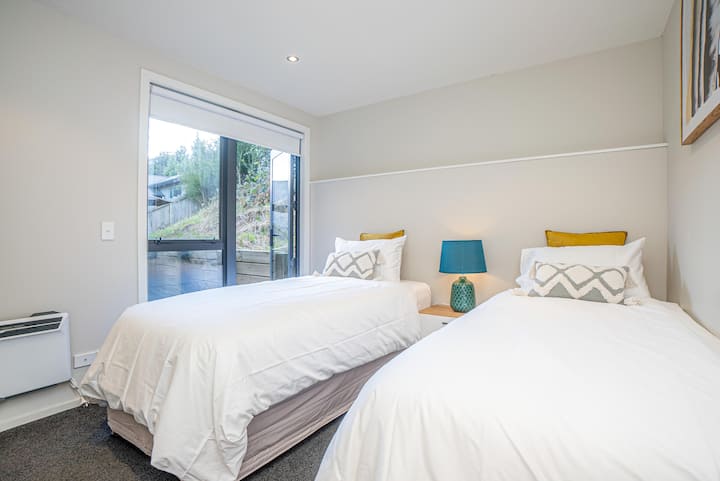 საძინებელი 4