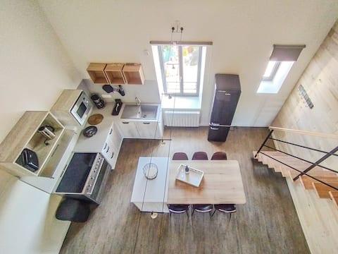 Bright duplex loft & foosball - Forest