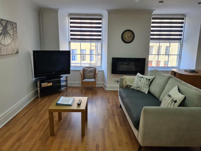 4 Royal Mile flat near Edinburgh Castle