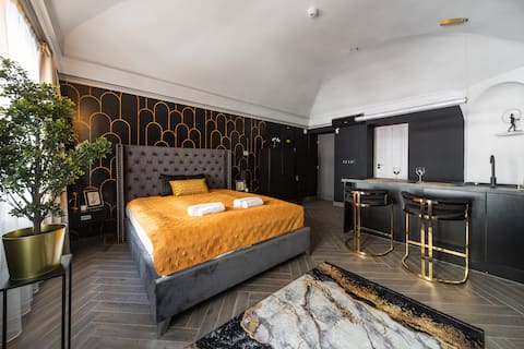 1 - Art Deco Apartment