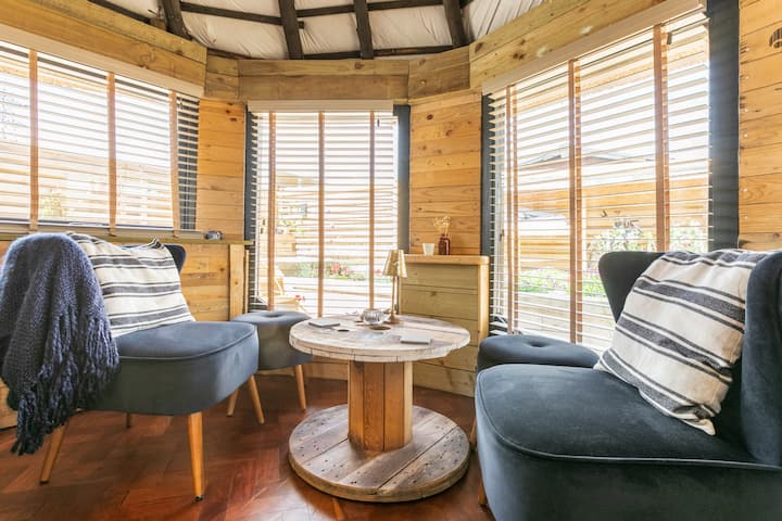 The Tranquil Thatchie photo 3