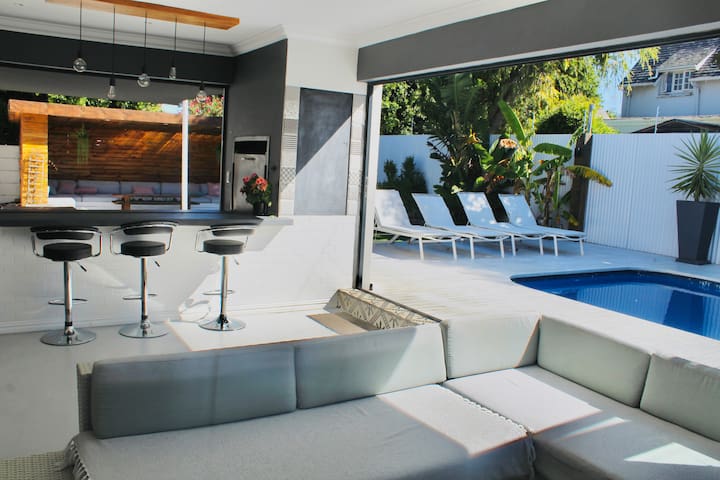 Gorgeous 3-bedroom with year round holiday feel.