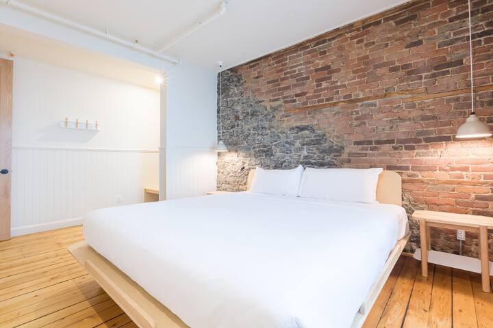 MA204-La Maison des Lofts – Par Les Lofts Vieux-QC gallery image 3