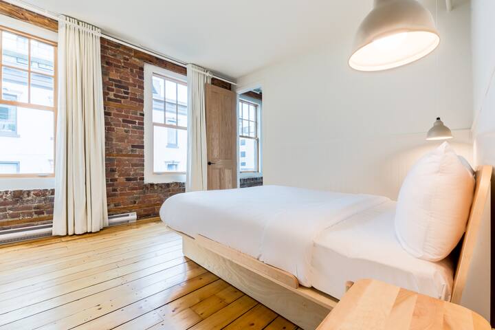 MA204-La Maison des Lofts – Par Les Lofts Vieux-QC gallery image 4