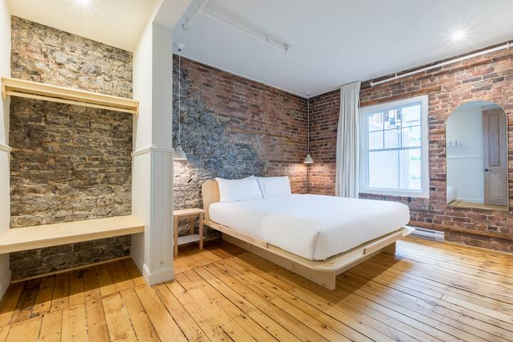 MA204-La Maison des Lofts – Par Les Lofts Vieux-QC gallery image 2