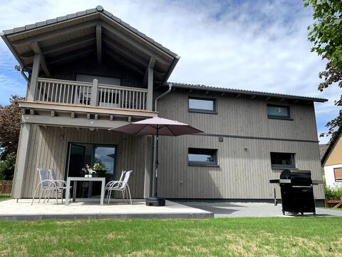 new: Cottage with 2 units, 190m2, fireplace+sauna
