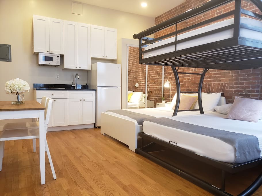 Midtown 1double 1 bunk bed Studio