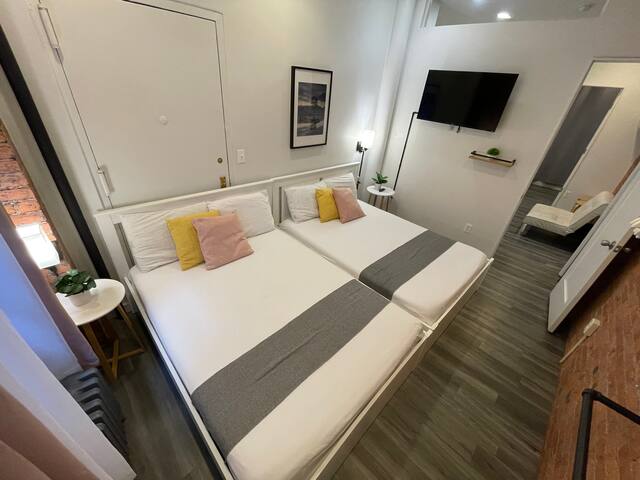 Midtown 2 beds rooms / APT gallery image 3