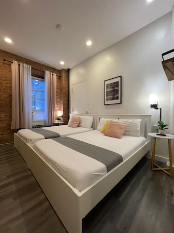 Midtown 2 beds rooms / APT gallery image 4