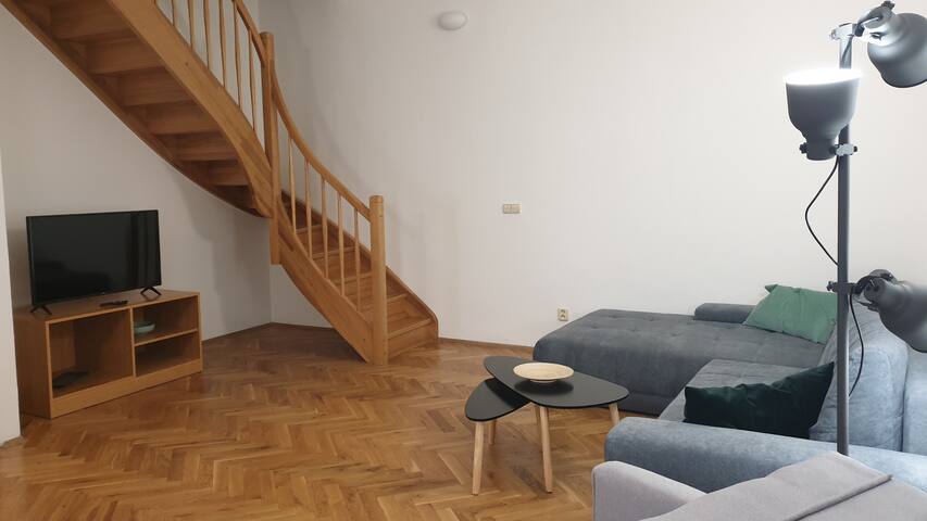 Spacious duplex apartment next to Charles Bridge
